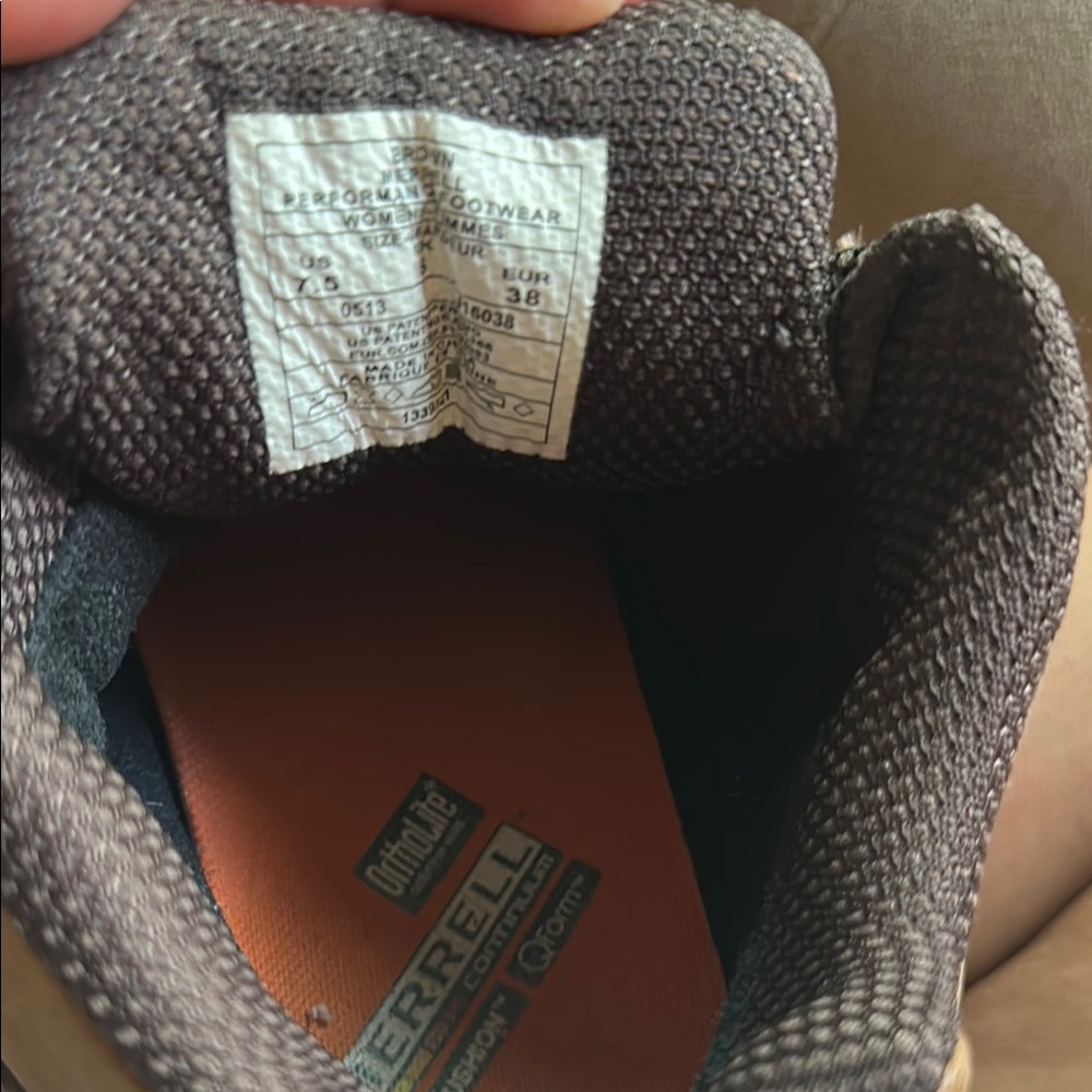 MERREL Waterproof Hiking Boots Size 7.5 Brown High-Top with Rugged Leather - Picture 4 of 9